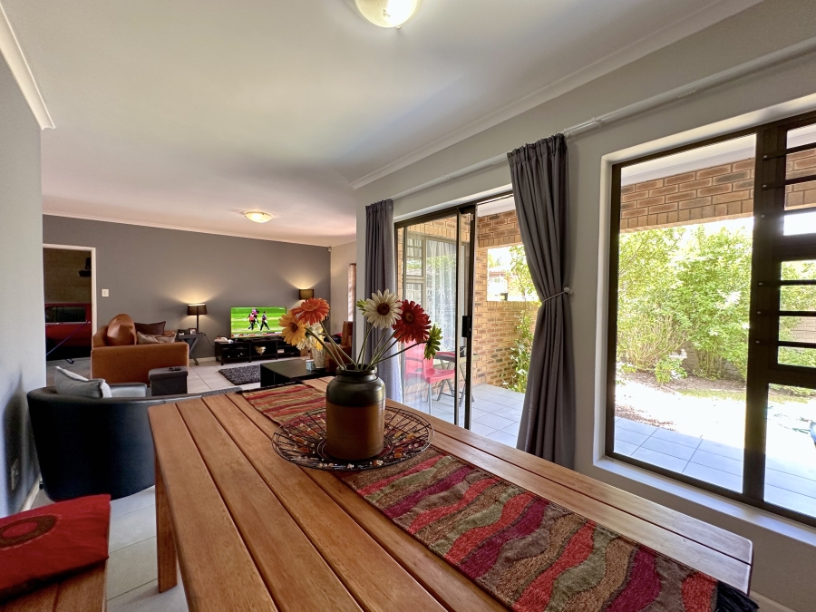 To Let 3 Bedroom Property for Rent in Sonstraal Heights Western Cape
